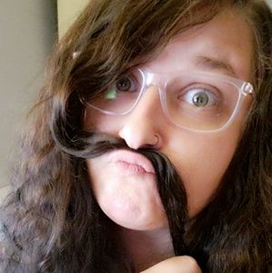 Meet your Posher, Felice